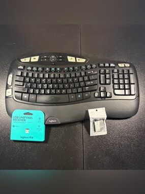 Logitch K350 Keyboard w/New Dongle & Keyboard Feet Comfort Wave Wireless-Tested